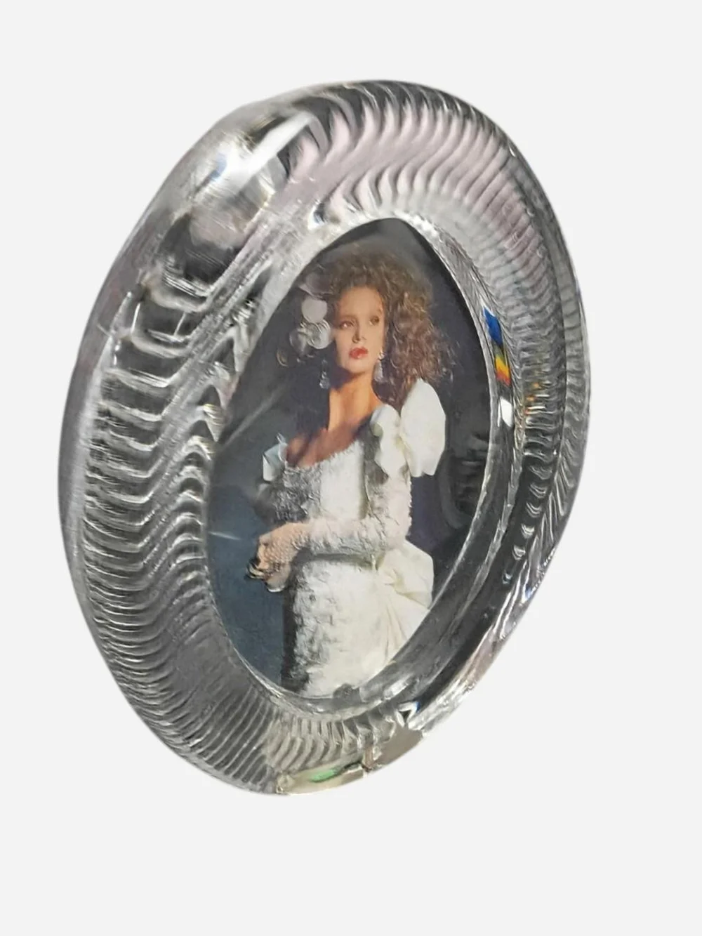 Mikasa Clear Glass Oval Frame with Textured Wave Pattern